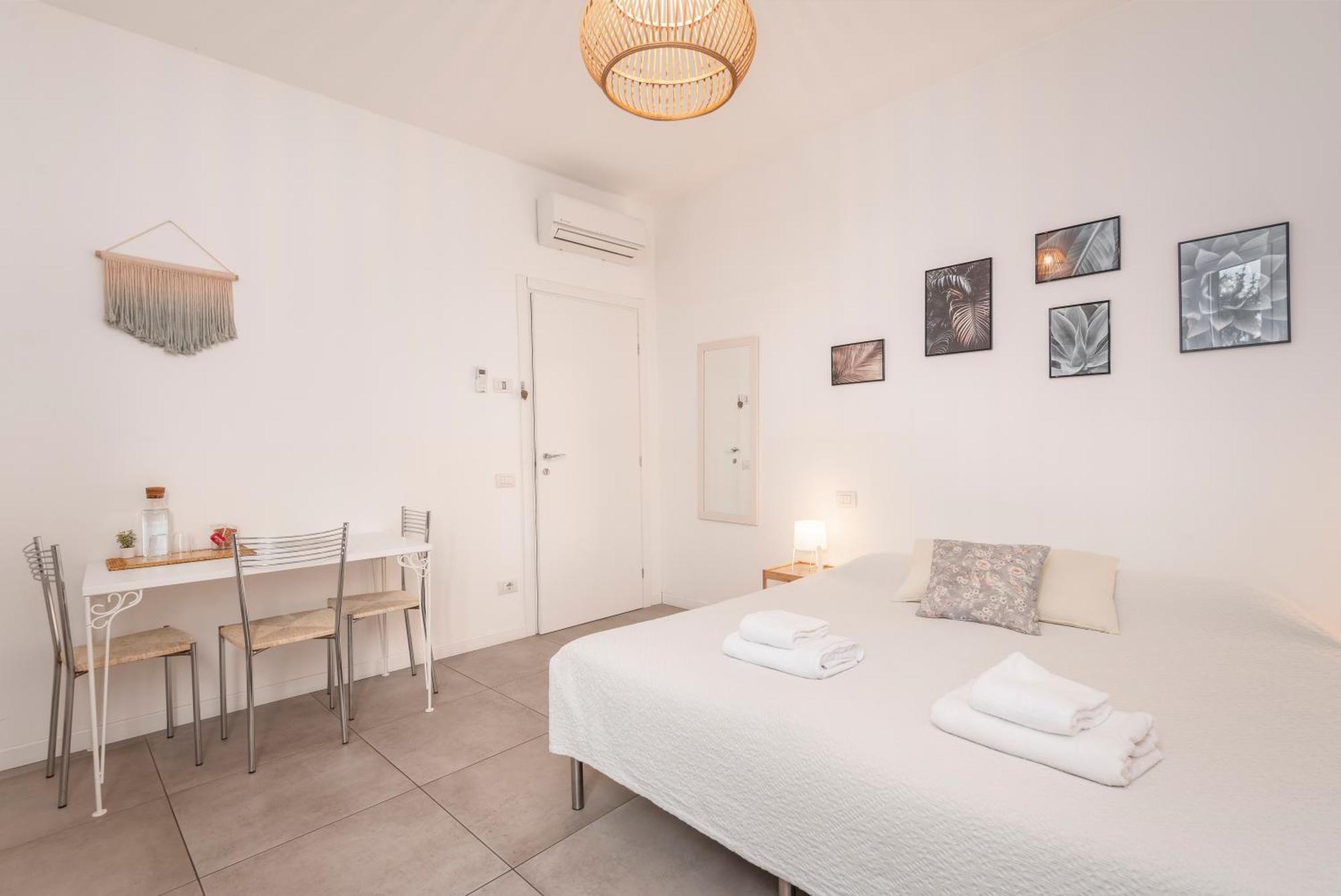 Guesthouse Tree Rooms Modern Bergamo Exterior photo
